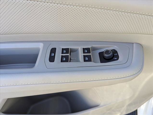 New 2026 Volkswagen Atlas SE image 10