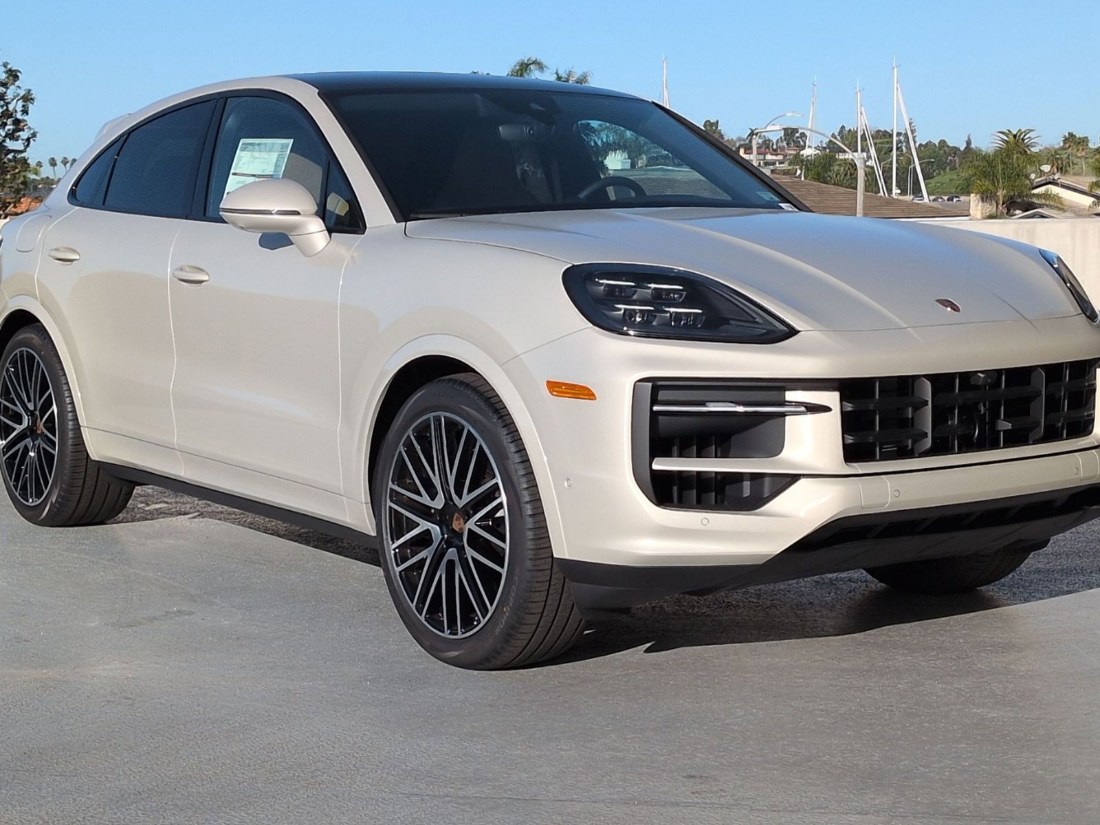 New 2026 Porsche Cayenne Coupe image 8
