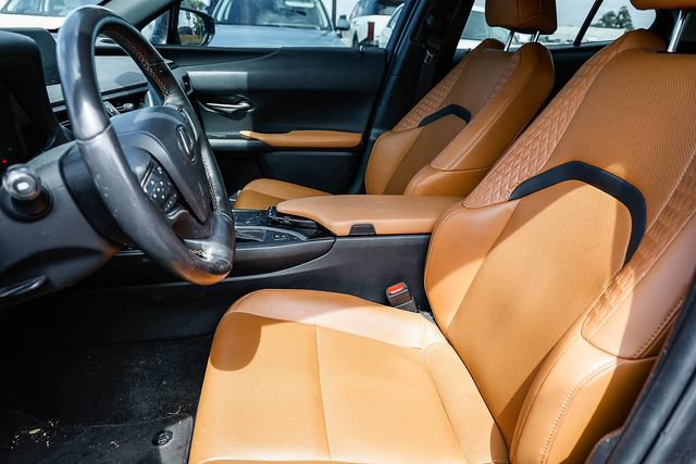Used 2020 Lexus UX 250h w/ Premium Package AWD/4WD image 17