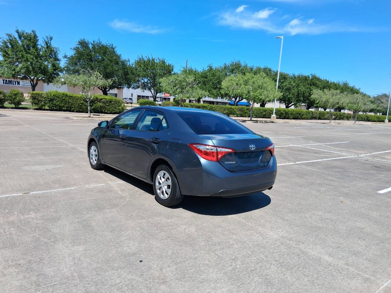 Used 2015 Toyota Corolla L image 4