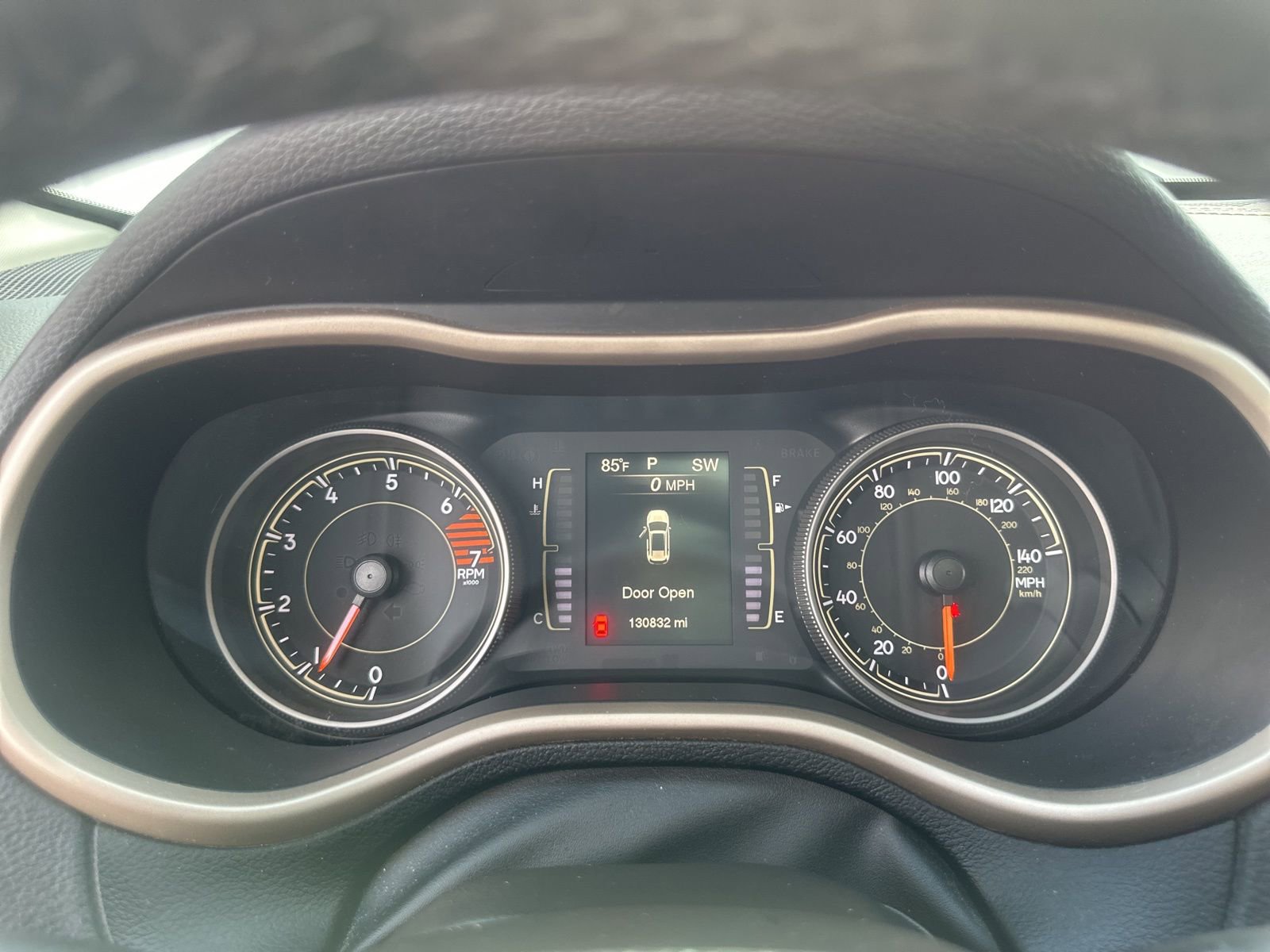 Used 2017 Jeep Cherokee Latitude w/ Comfort/Convenience Group image 23