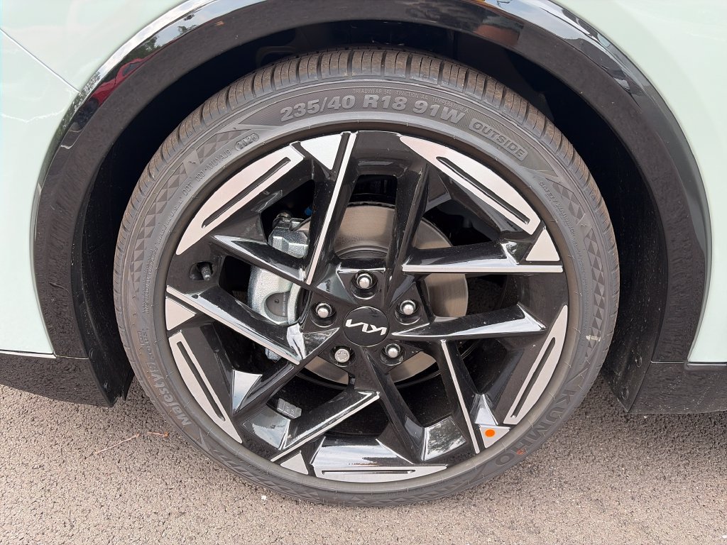 New 2026 Kia K4 GT-Line w/ GT-Line Premium Package FWD image 29