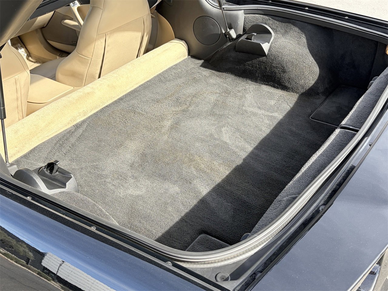 Used 2006 Chevrolet Corvette Coupe w/ Preferred Equipment Group image 25