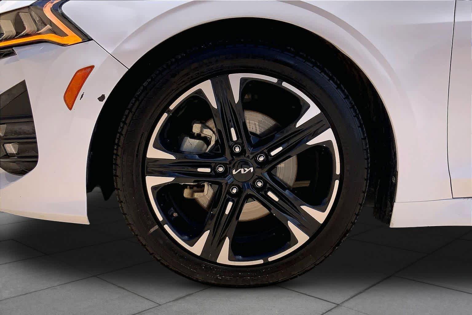 Used 2022 Kia K5 GT-Line w/ GT-Line Awd Premium Package image 11