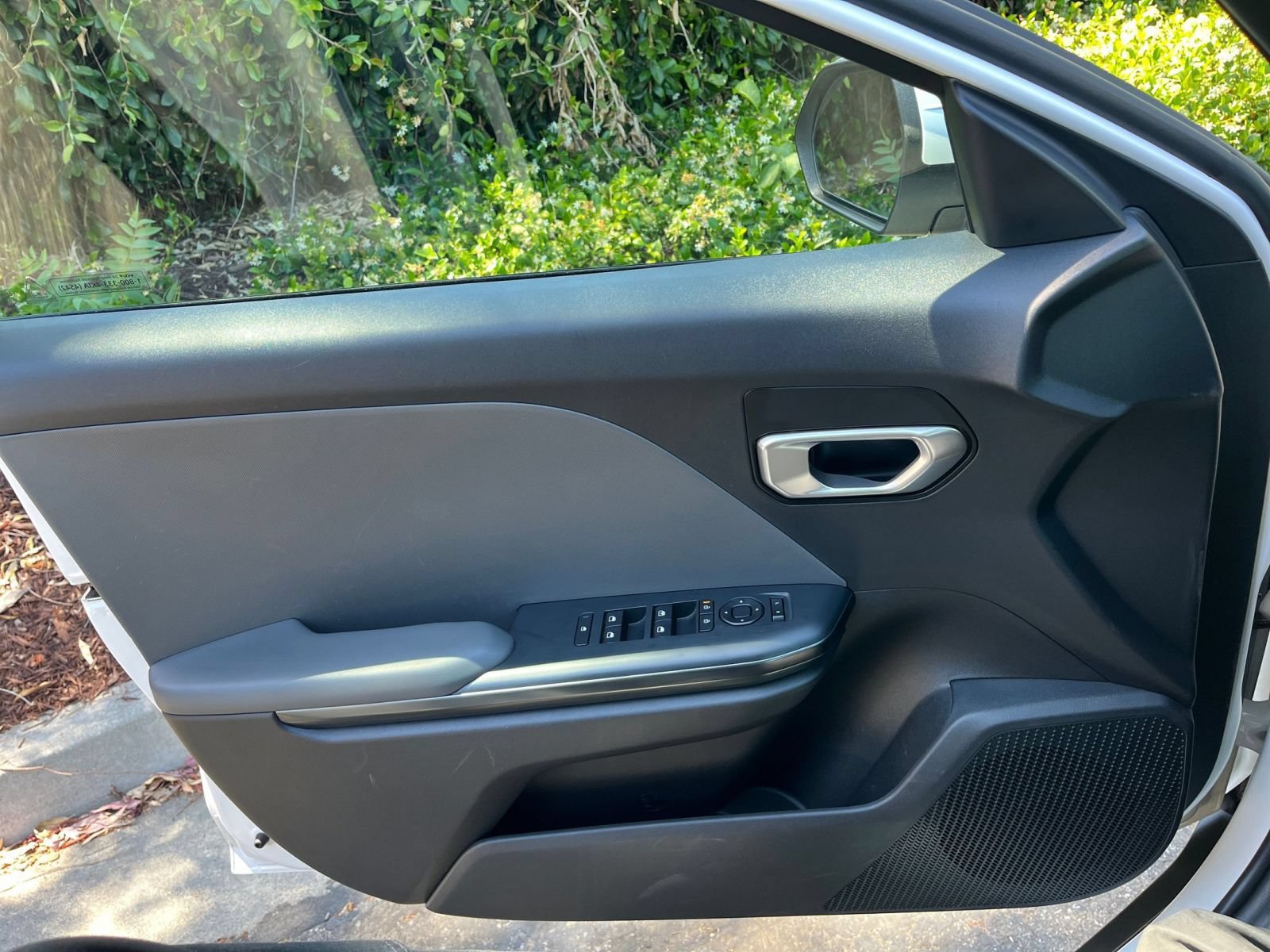 Used 2025 Kia K4 FWD image 18