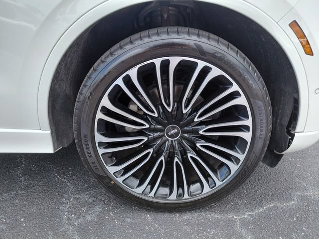 Used 2023 Lincoln Aviator Black Label w/ Dynamic Handling Package AWD/4WD image 9