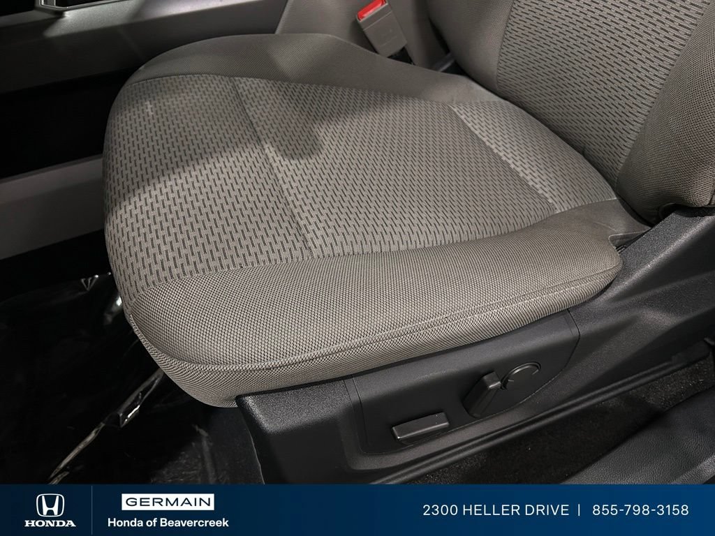 Used 2019 Ford F150 XLT w/ Equipment Group 302A Luxury AWD/4WD image 19