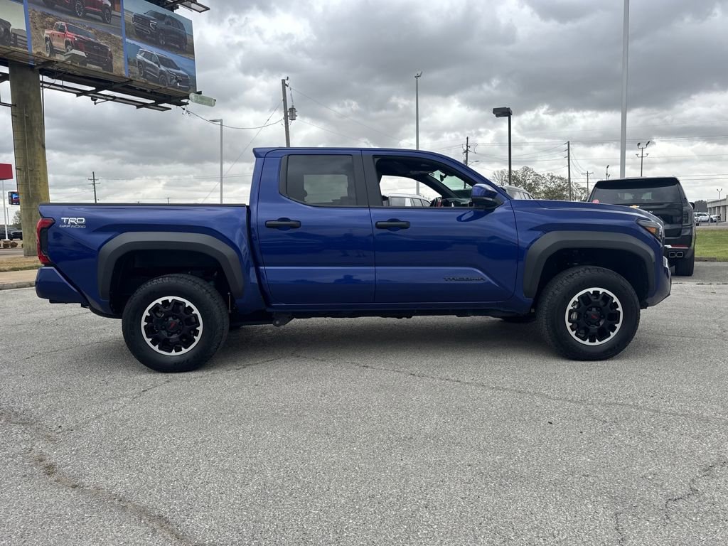 Used 2024 Toyota Tacoma TRD Off-Road image 7