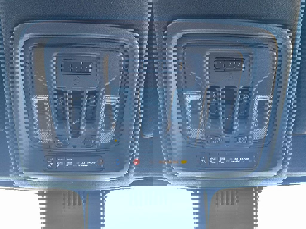 Used 2024 GMC Sierra 2500 AT4X AWD/4WD image 22