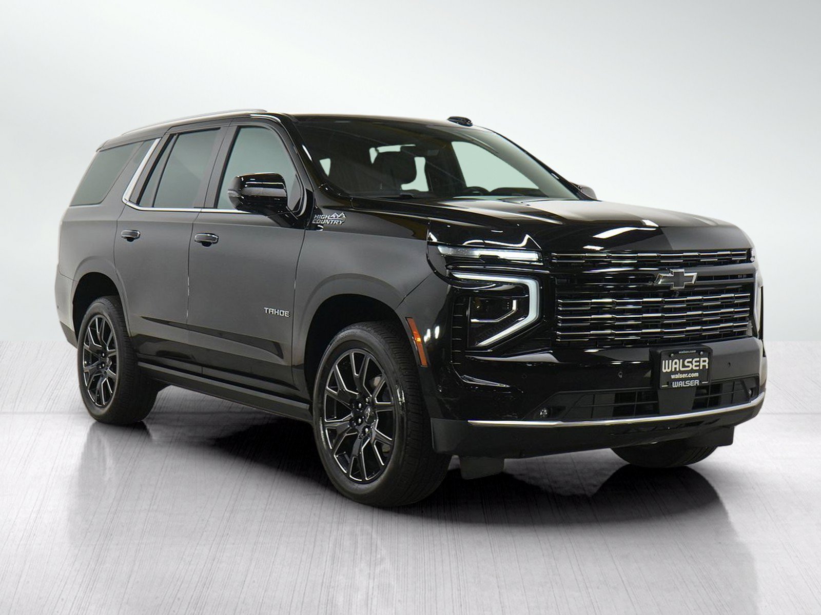 Used 2026 Chevrolet Tahoe High Country AWD/4WD image 7
