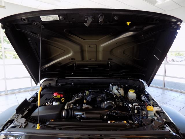 Certified 2023 Jeep Gladiator Sport AWD/4WD image 33