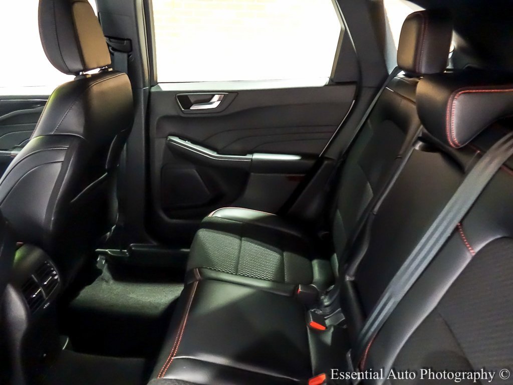 Used 2025 Ford Escape ST-Line Select image 16