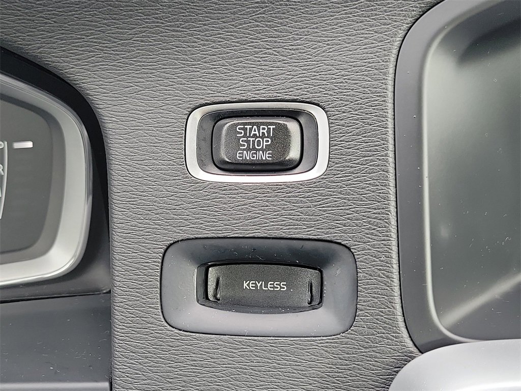 Used 2014 Volvo S60 T5 image 26