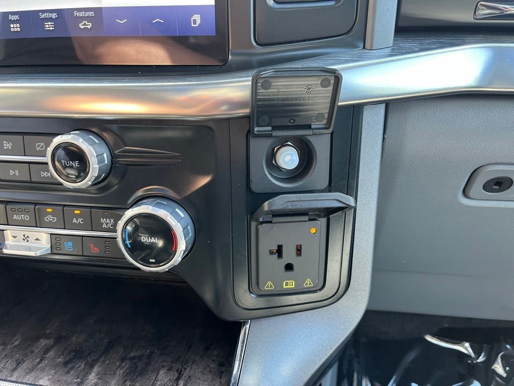 Certified 2023 Ford F150 Lariat w/ Trailer Tow Package AWD/4WD image 33