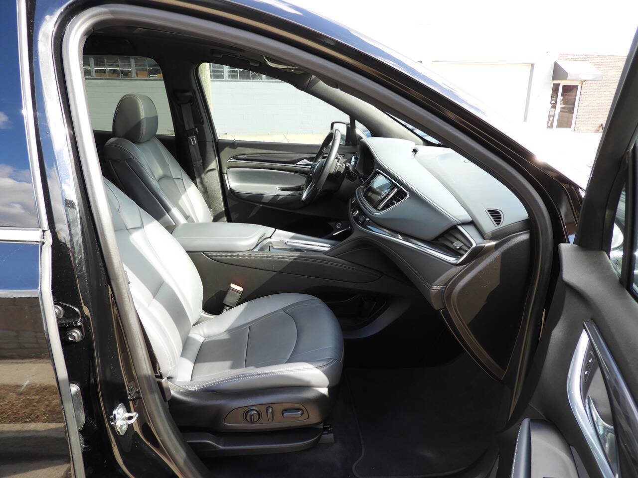 Used 2022 Buick Enclave Essence w/ Experience Buick Package FWD image 41