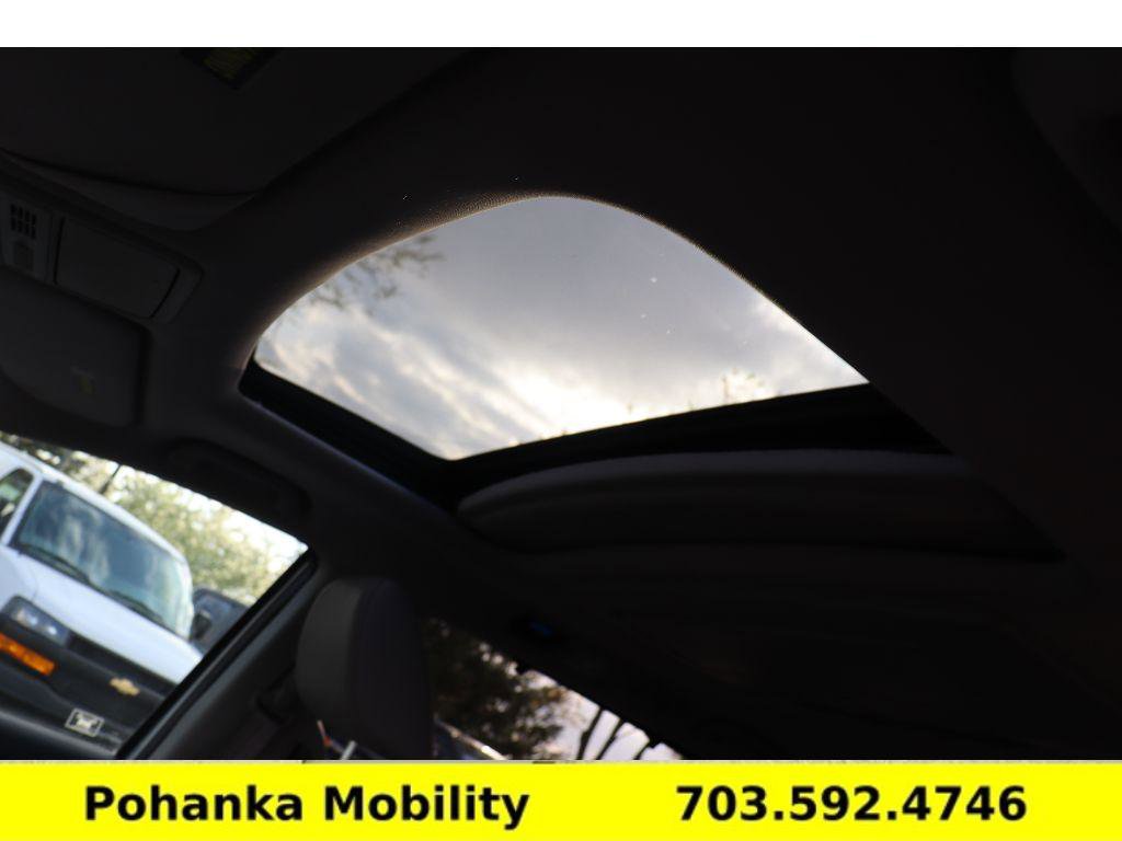 Used 2012 Honda Odyssey Touring image 23