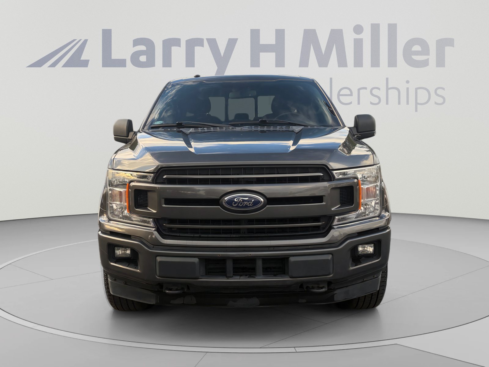 Used 2018 Ford F150 XLT w/ Equipment Group 302A Luxury AWD/4WD image 8