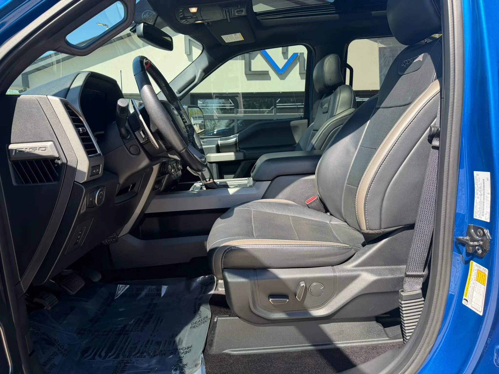 Used 2017 Ford F150 Raptor w/ Equipment Group 802A Luxury image 16