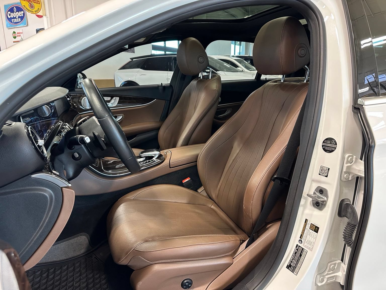 Used 2019 Mercedes-Benz E 300 image 12