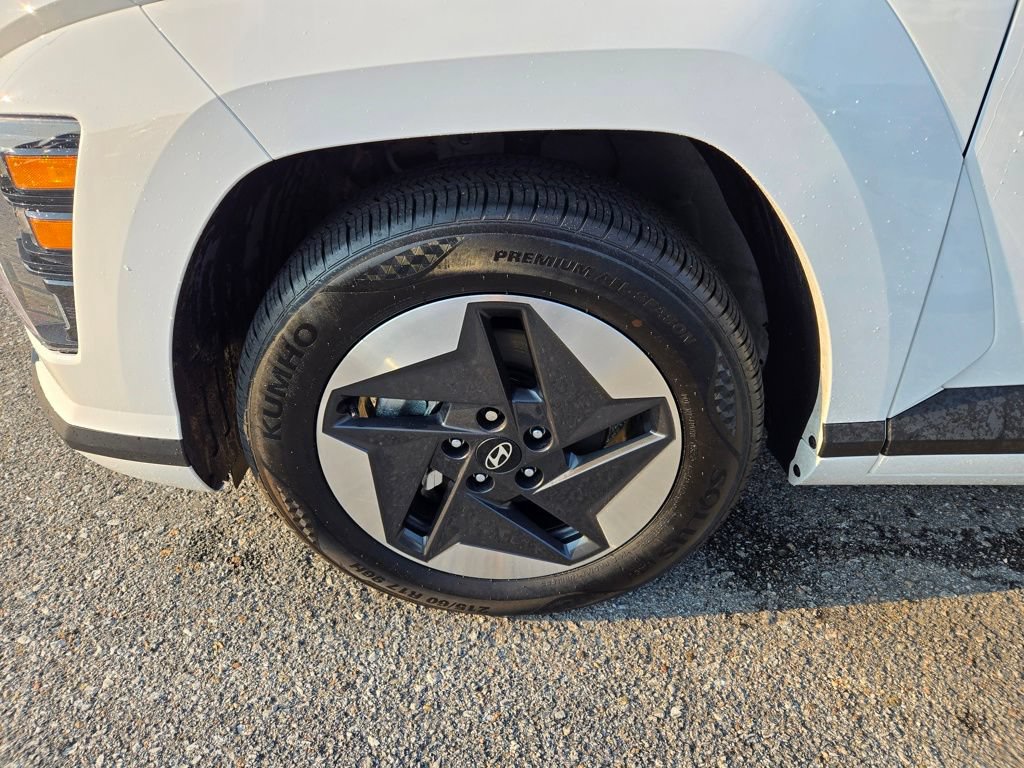 Used 2024 Hyundai Kona SE FWD image 9