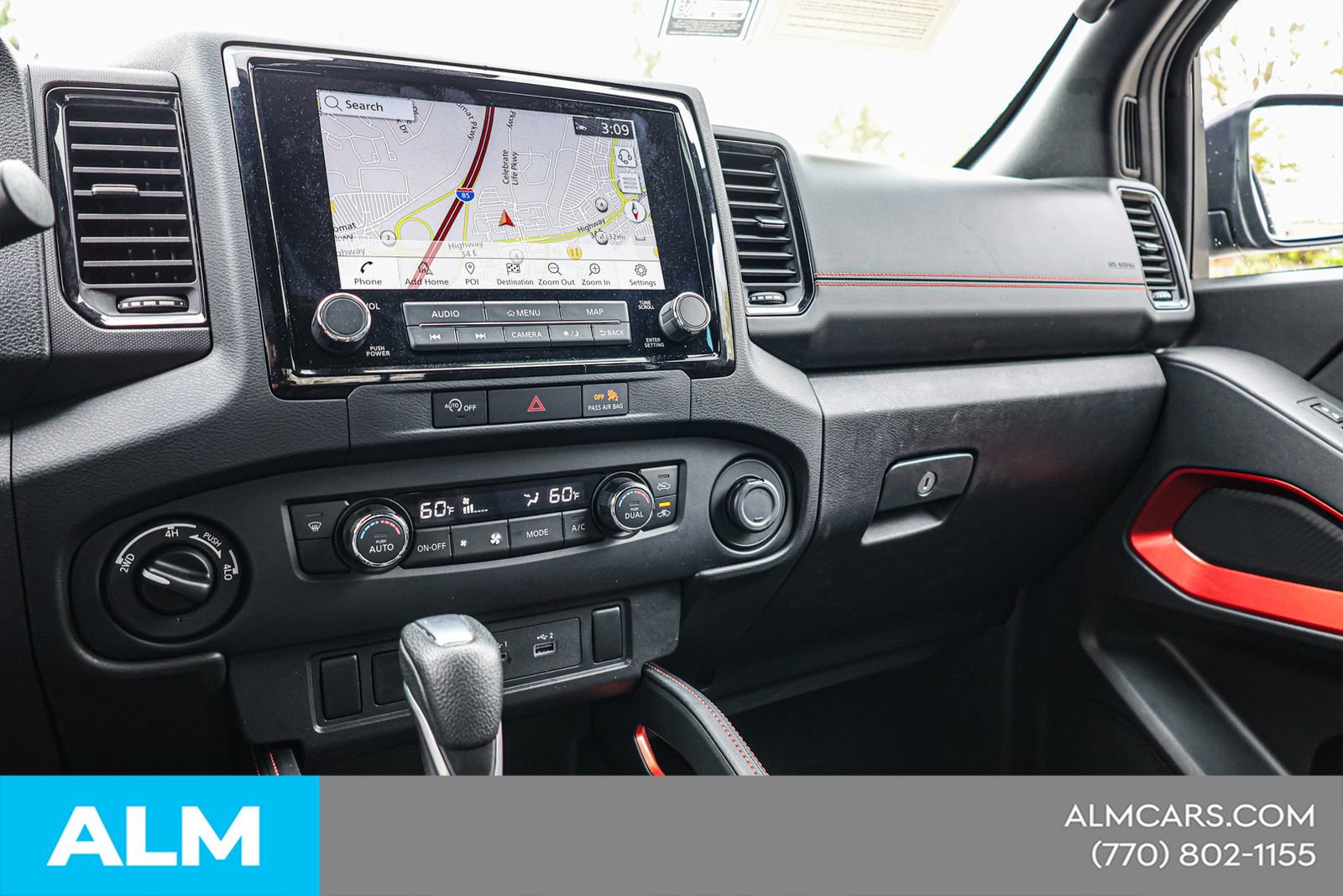 Used 2024 Nissan Frontier PRO-4X w/ Technology Package image 32