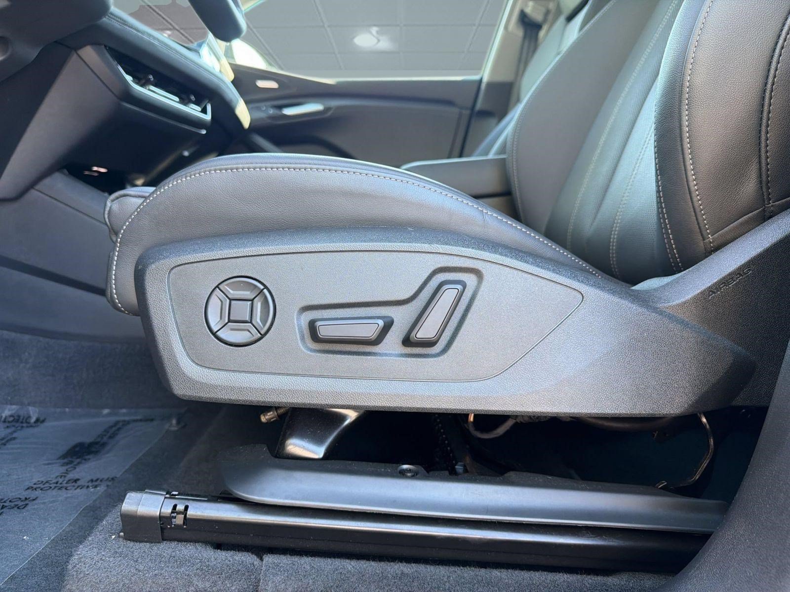 Certified 2025 Audi Q6 e-tron Premium Plus w/ Premium Plus AWD/4WD image 16