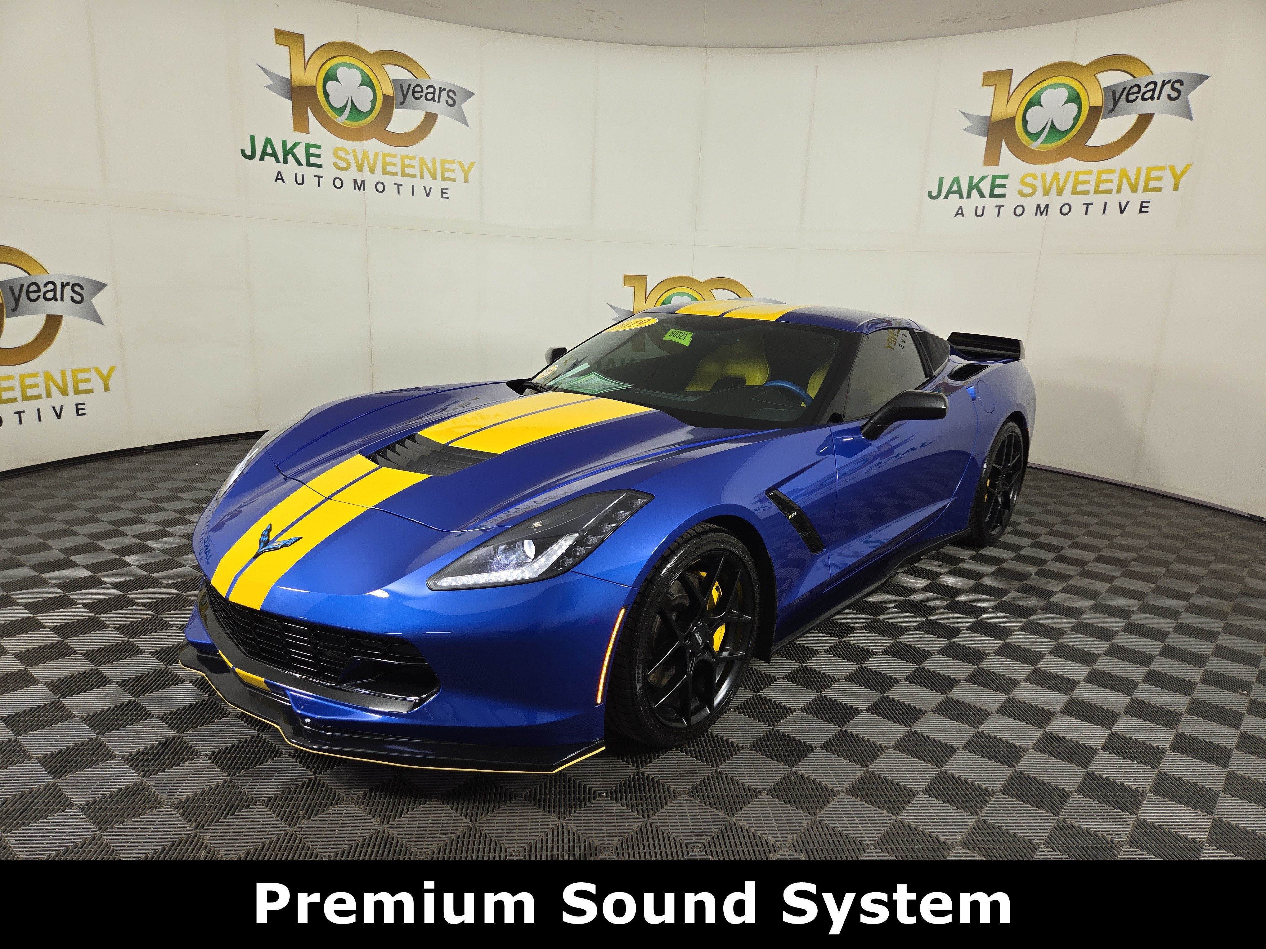 Used 2019 Chevrolet Corvette Stingray Coupe RWD image 3