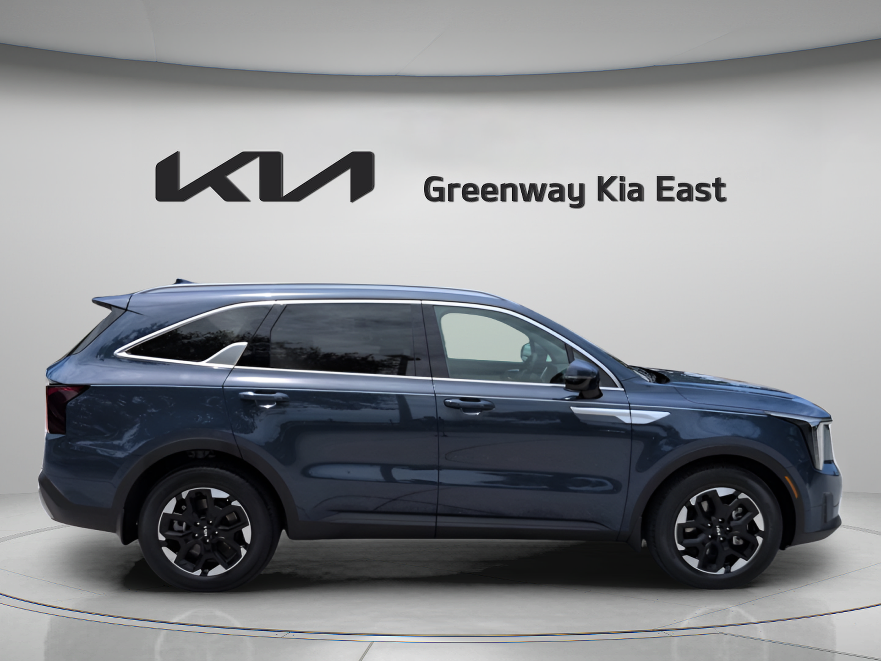 Certified 2025 Kia Sorento S w/ Panoramic Sunroof Package FWD image 5