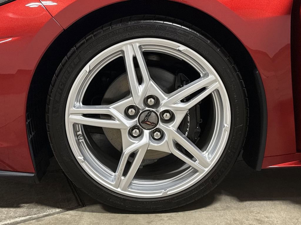 Used 2025 Chevrolet Corvette Stingray Coupe w/ 1LT RWD image 26