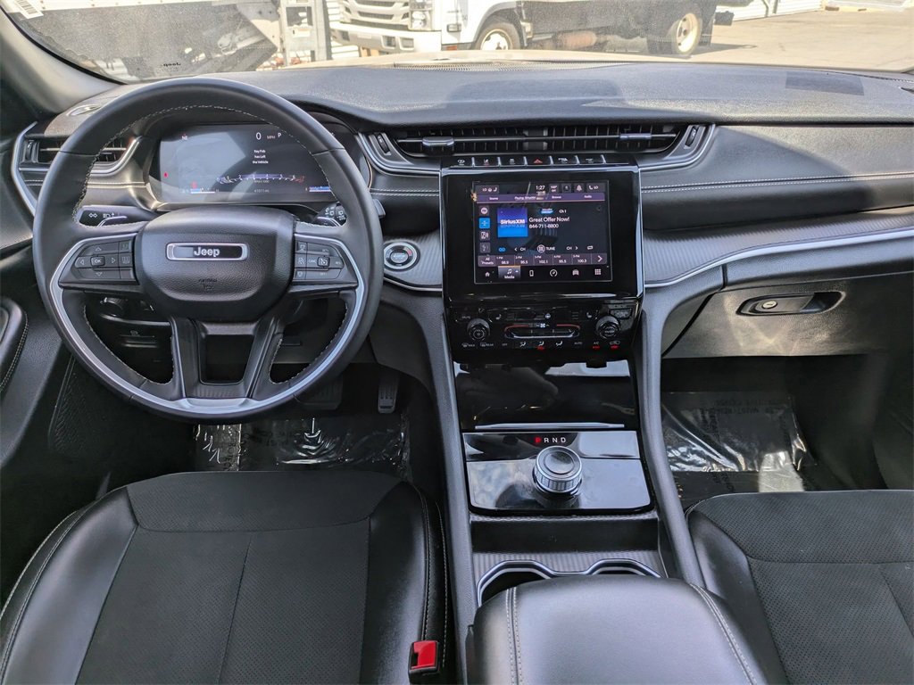 Used 2024 Jeep Grand Cherokee L Laredo image 26