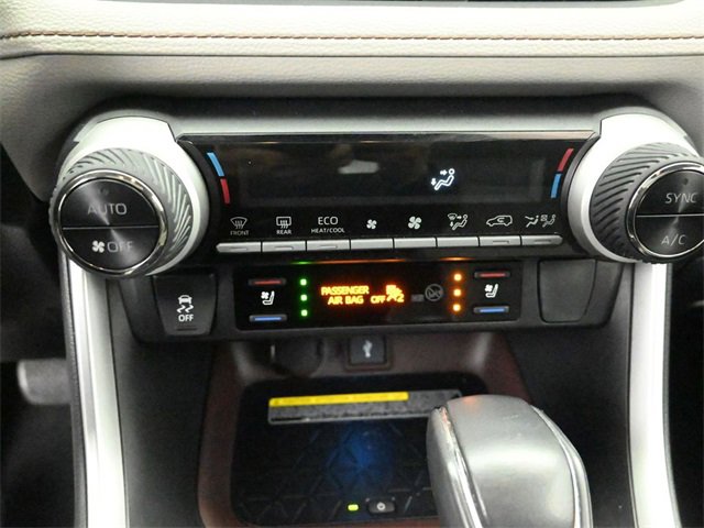 Used 2021 Toyota RAV4 Limited image 18