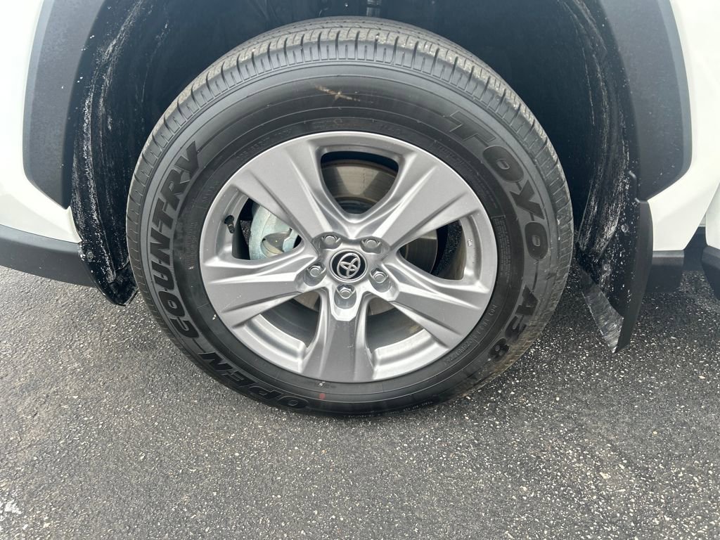 Certified 2025 Toyota RAV4 XLE w/ Convenience Package image 31