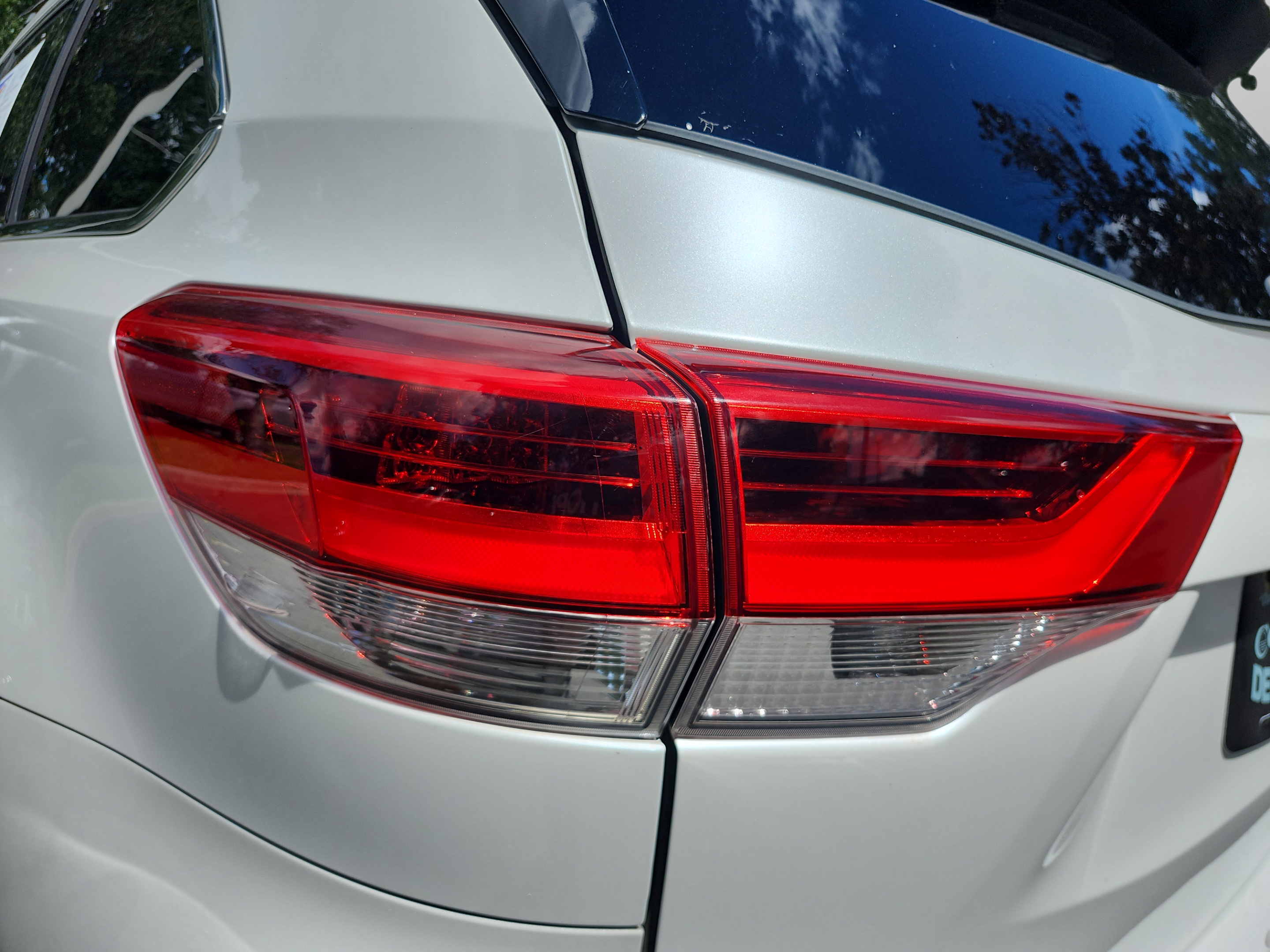 Used 2018 Toyota Highlander Plus FWD image 31