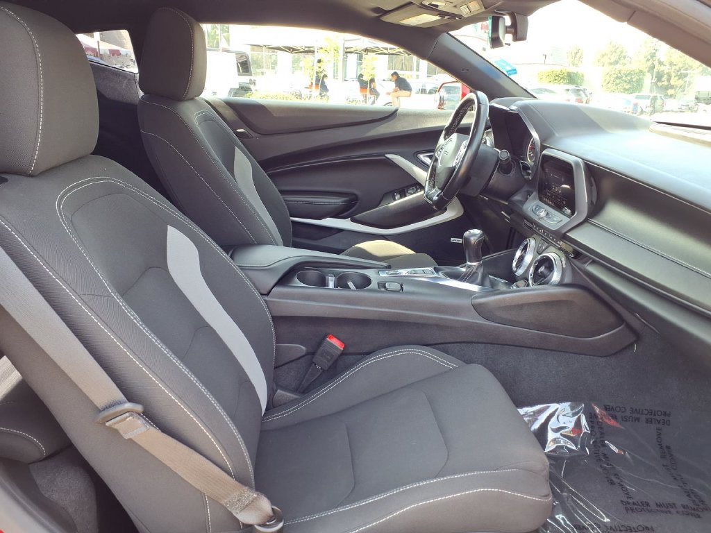 Used 2020 Chevrolet Camaro LT w/ Technology Package RWD image 19