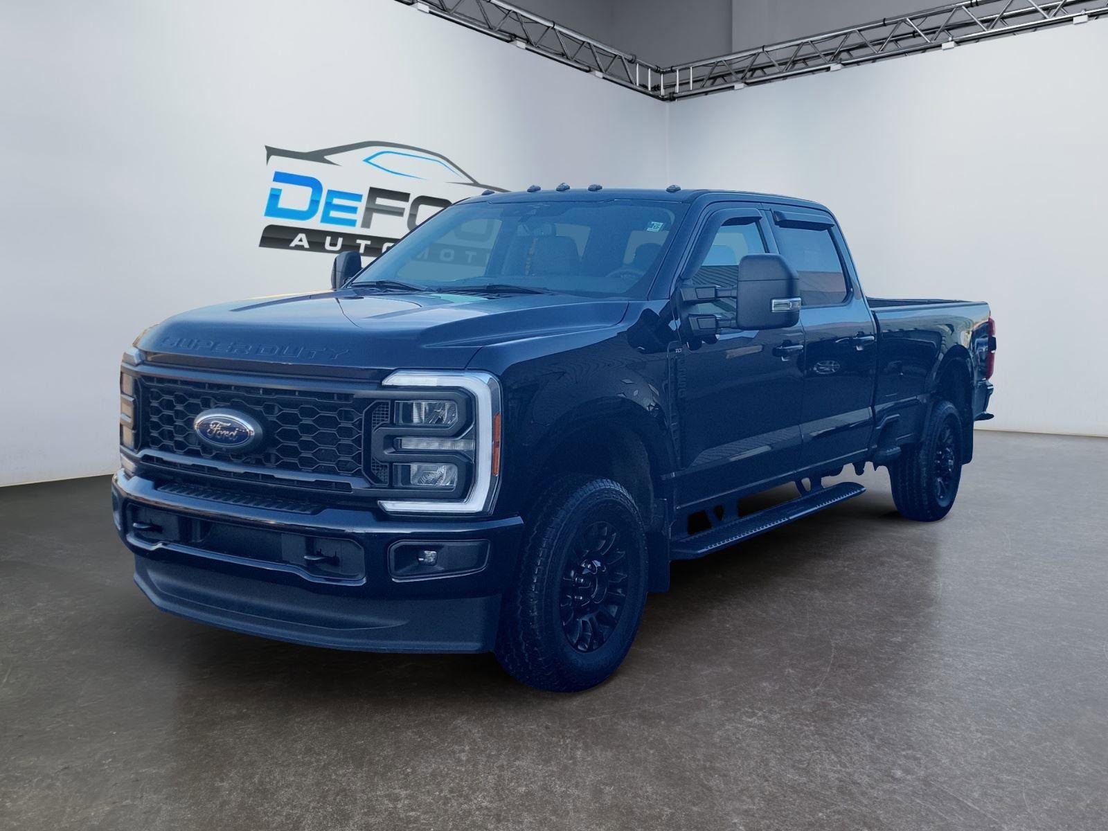 Used 2023 Ford F250 XLT w/ XLT Premium Package image 7