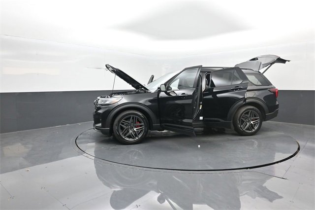 New 2026 Ford Explorer ST w/ Sun And Sound Package image 37