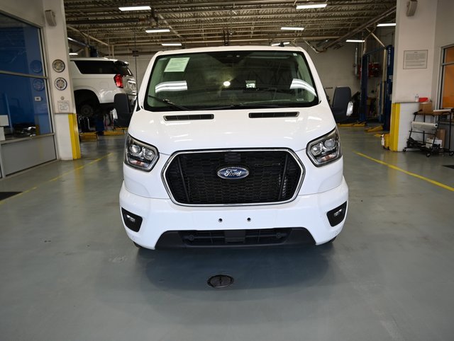 Used 2023 Ford Transit 350 XLT image 2