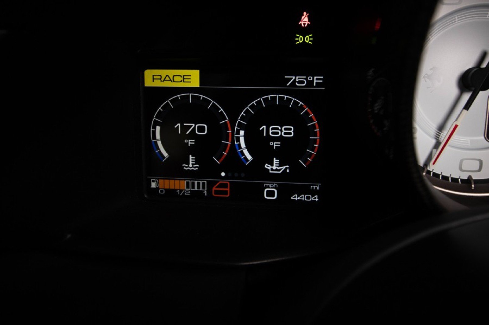 Used 2018 Ferrari 488 Spider image 33