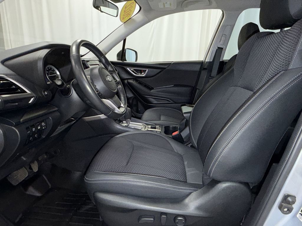 Used 2022 Subaru Forester Premium image 11
