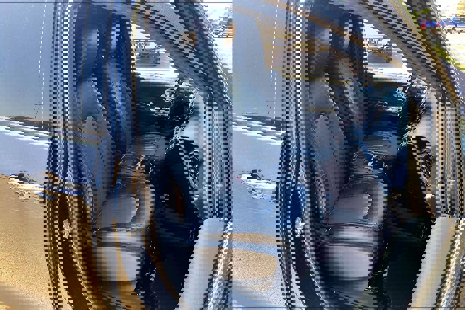 Used 2020 Chrysler Pacifica Touring w/ S Appearance Package FWD image 8