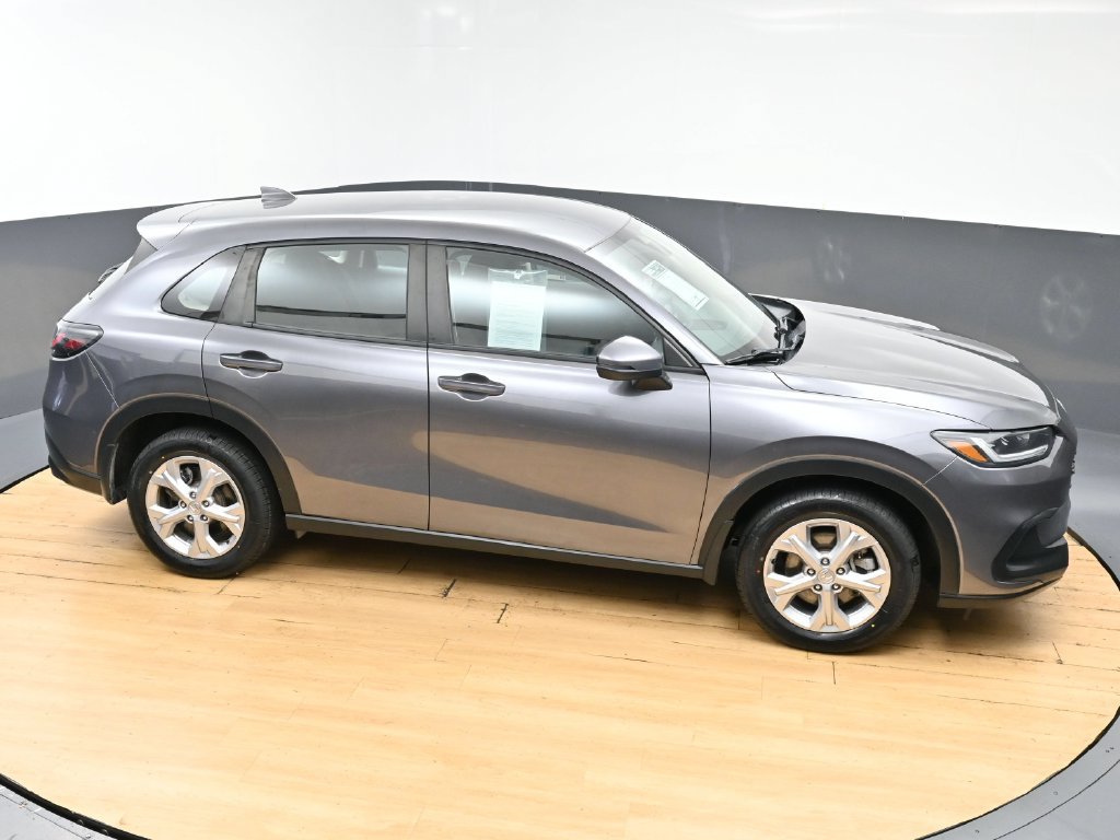 Used 2023 Honda HR-V LX image 46