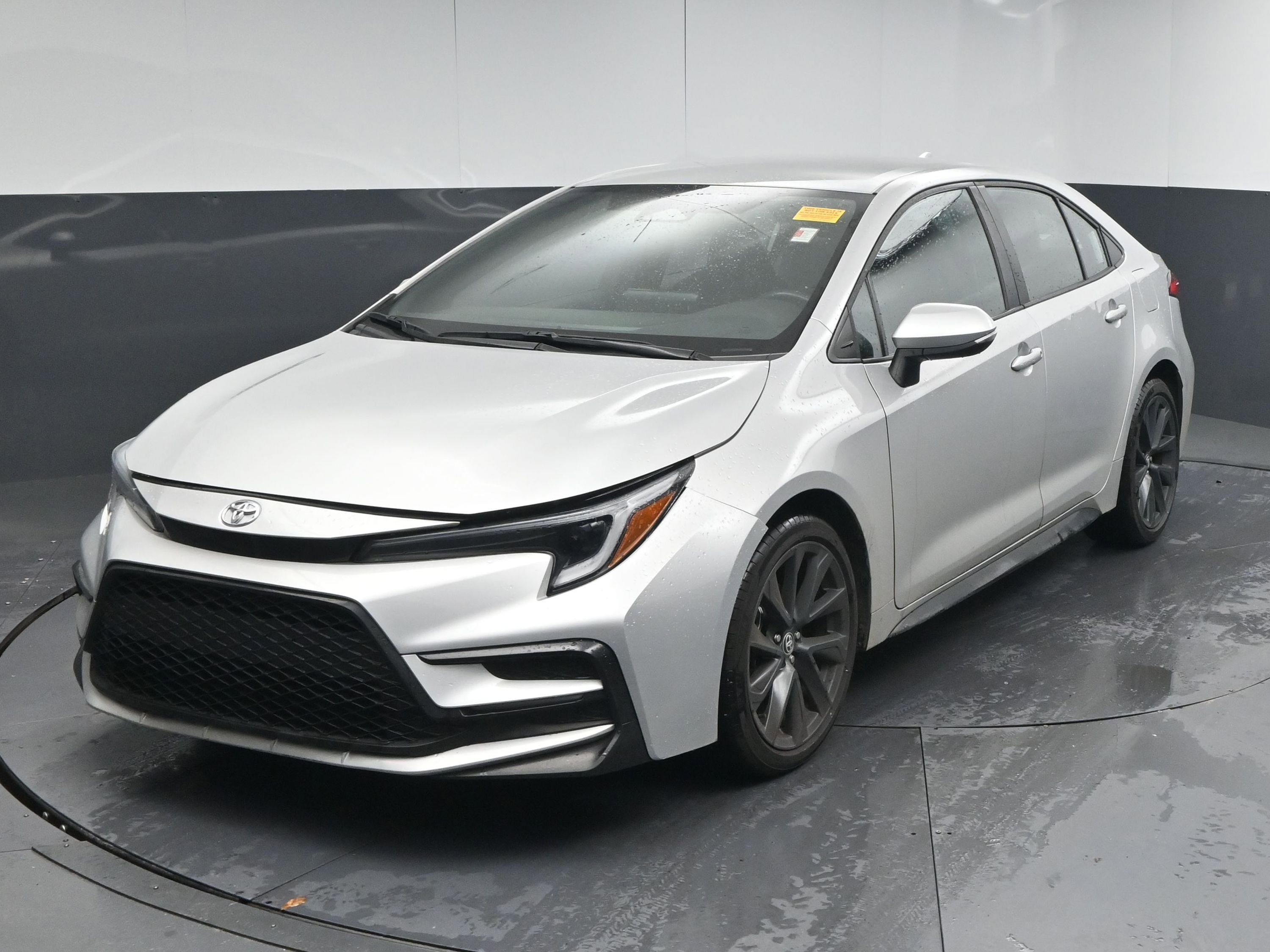 Certified 2024 Toyota Corolla SE image 1