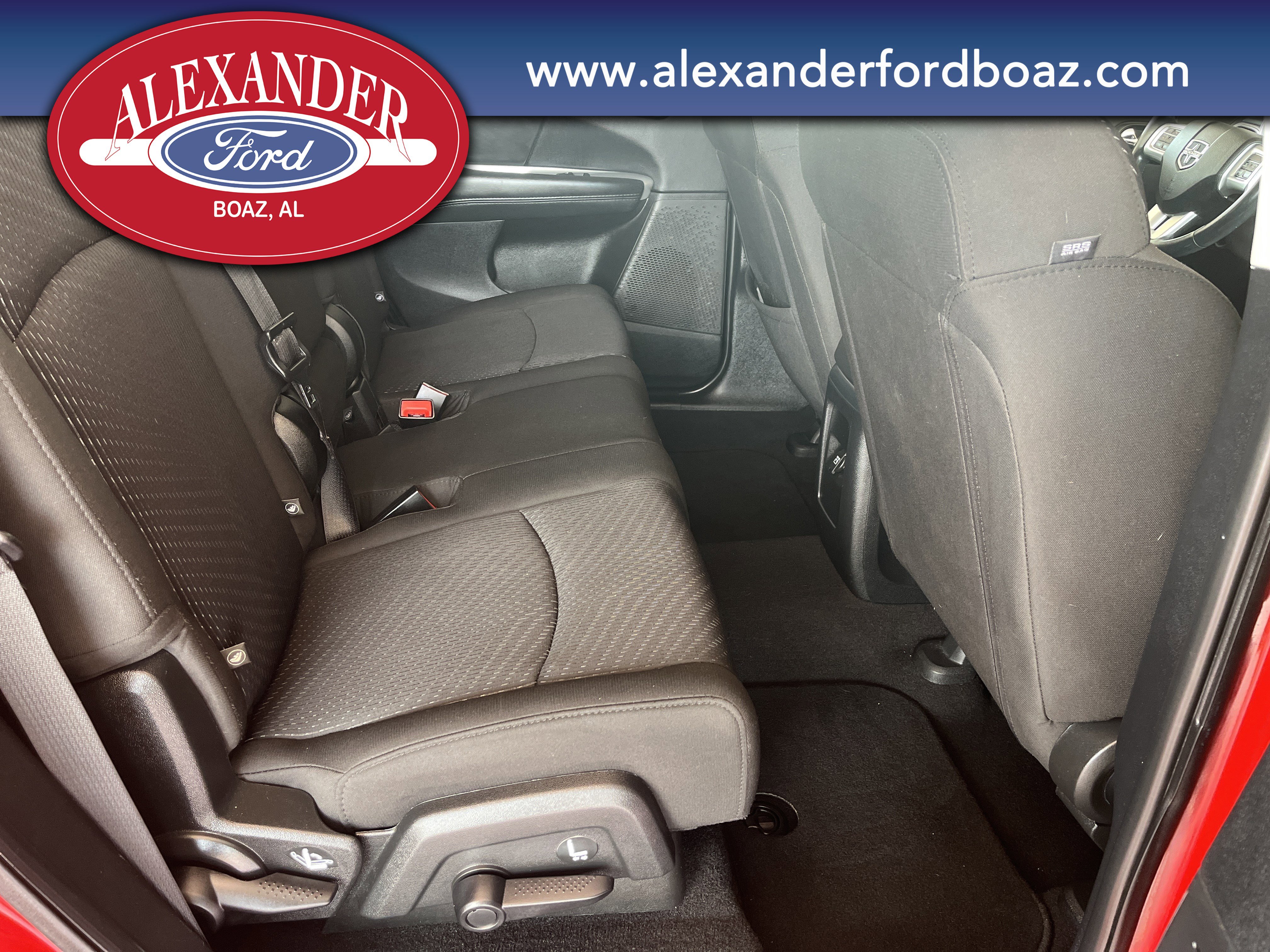 Used 2018 Dodge Journey SE w/ Connectivity Group FWD image 15