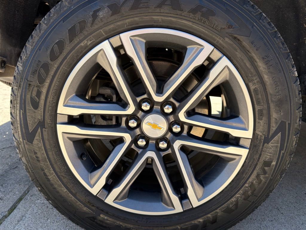 Used 2021 Chevrolet Colorado W/T w/ Custom Special Edition AWD/4WD image 16