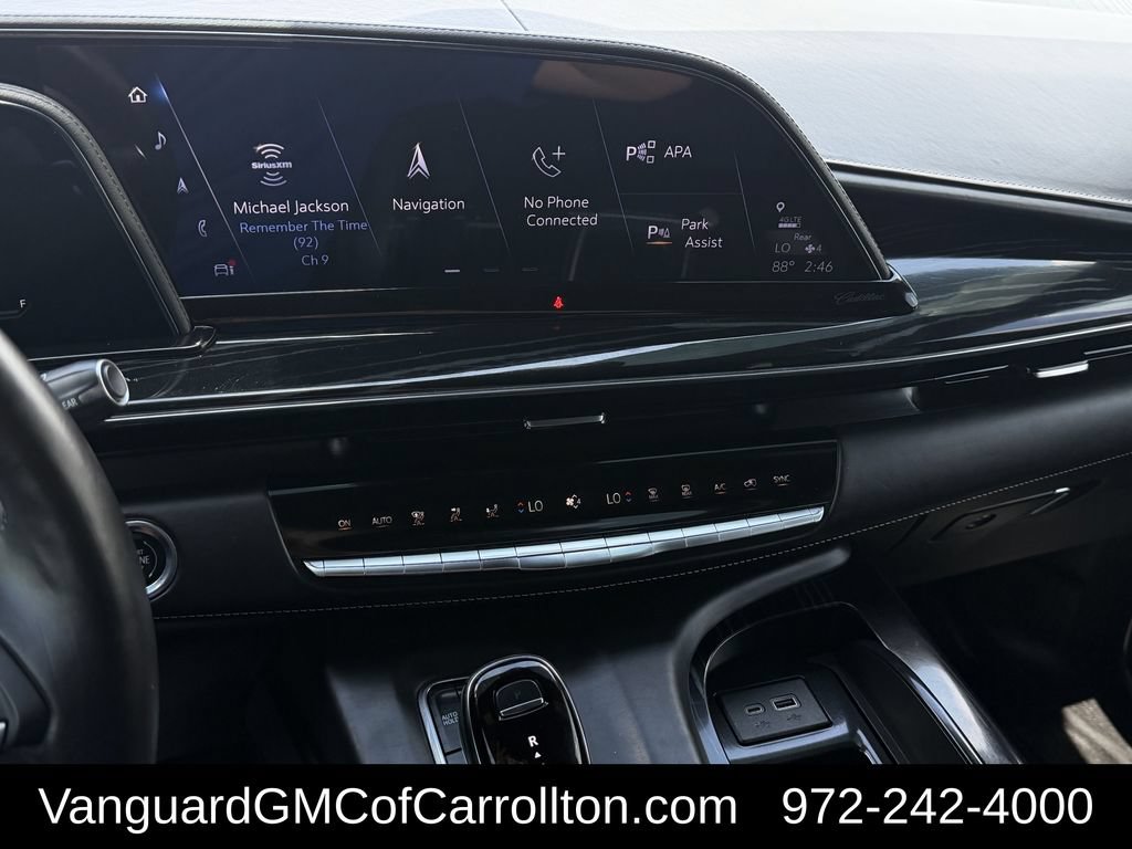 Used 2023 Cadillac Escalade V AWD/4WD image 17