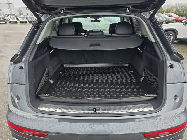 Used 2020 Audi Q5 e Premium Plus AWD/4WD image 12