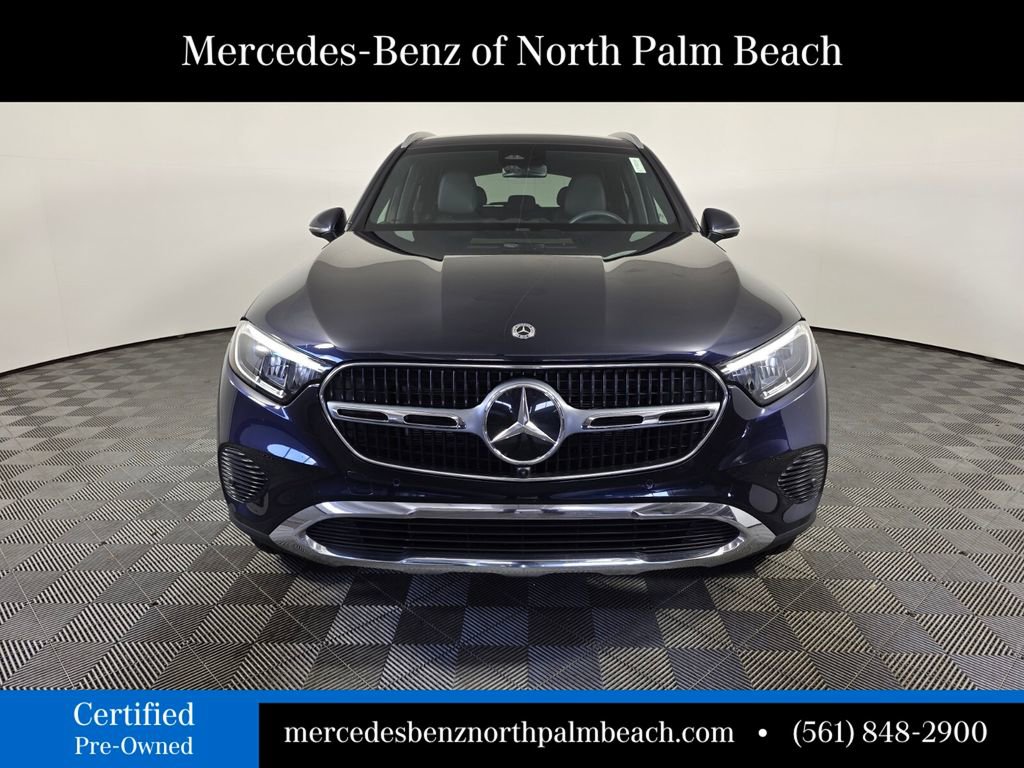 Used 2024 Mercedes-Benz GLC 300 4MATIC image 2