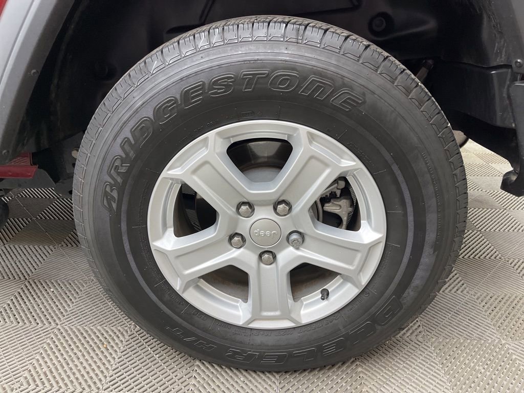 Used 2021 Jeep Wrangler Sport S image 30