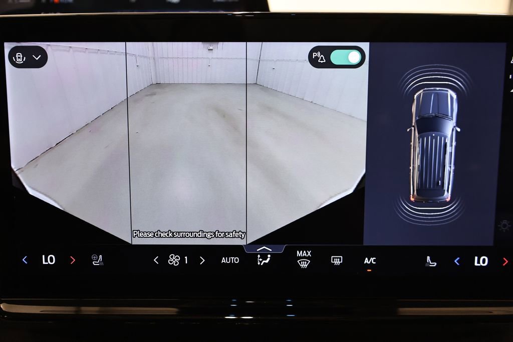 Certified 2025 Ford Expedition Max Platinum image 37