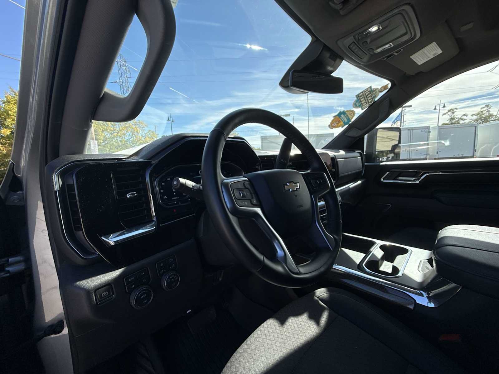 Certified 2024 Chevrolet Silverado 2500 LT AWD/4WD image 10